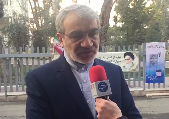 حضور مردم در انتخابات پشتیبانی از نظام است