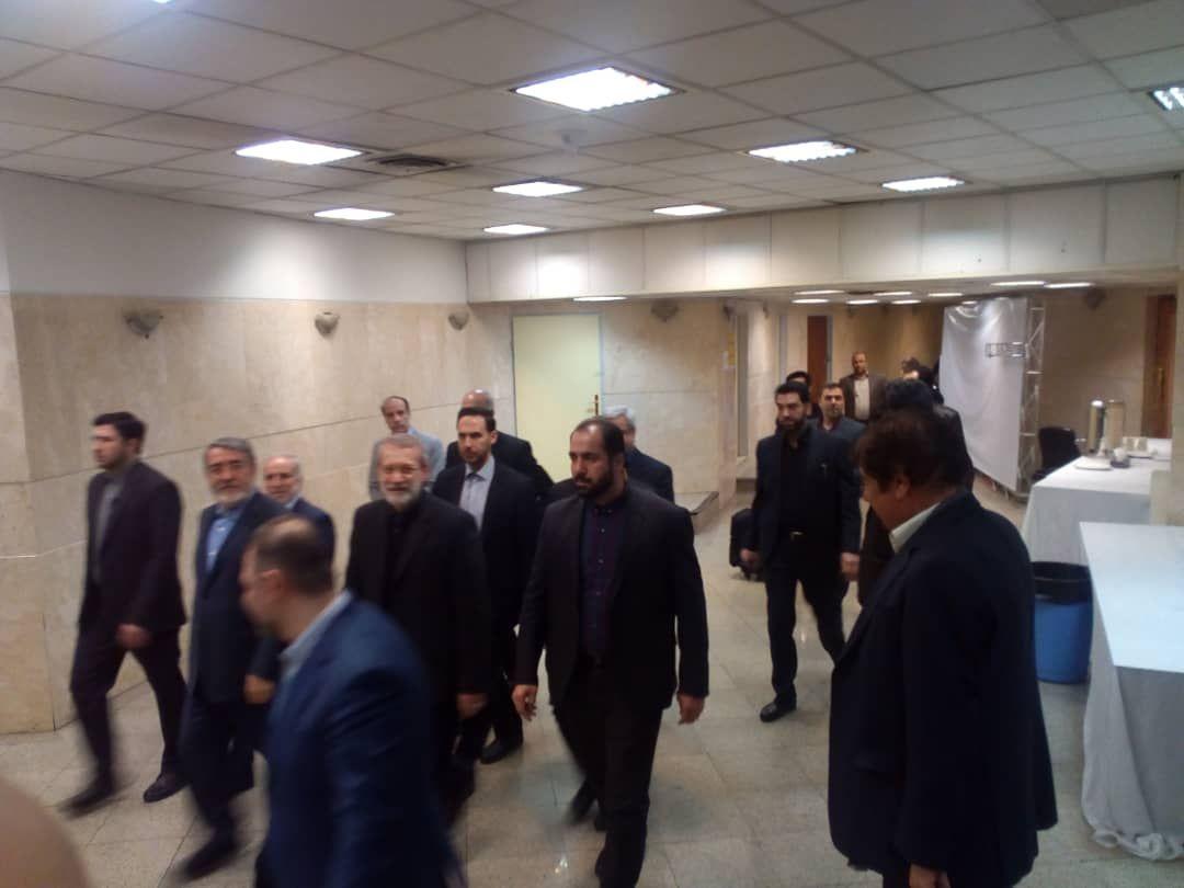 علی لاریجانی از ستاد انتخابات کشور بازدید کرد