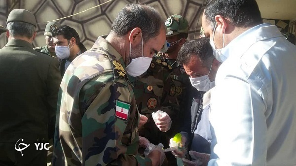 بازدید امیر سرتیپ جهانشاهی از کارگاه تولید مواد ضد عفونی کننده شهید زرهرن