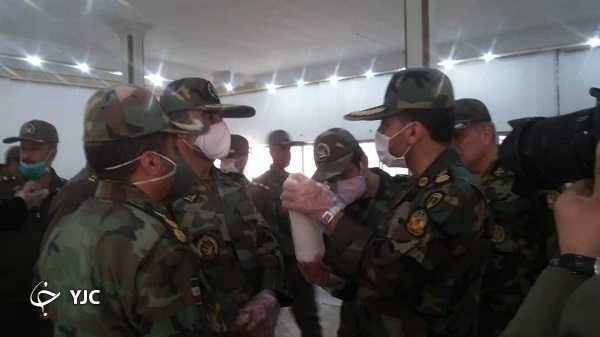 بازدید امیر سرتیپ جهانشاهی از کارگاه تولید مواد ضد عفونی کننده شهید زرهرن