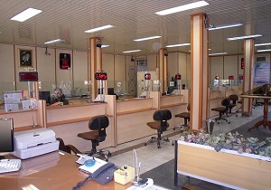 ادارات و بانک‌های سقز تعطیل شدند