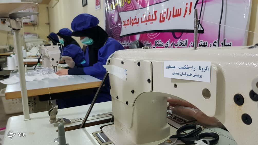 بازدید سردار سلیمانی از کارگاه دوخت ماسک گروه&zwnj;های جهادی