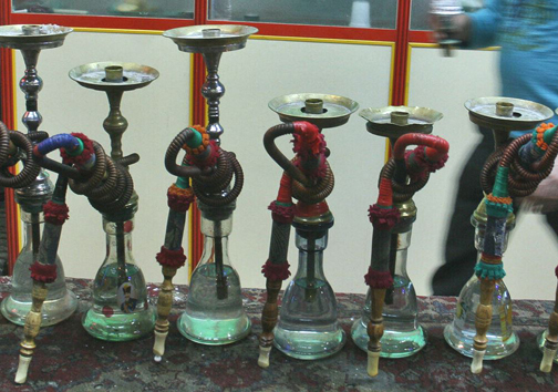 پلمب قلیانسراهای مهاباد و حومه همچنان ادامه دارد