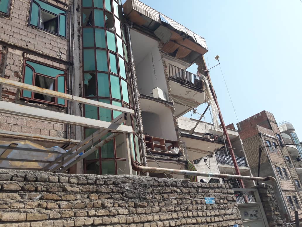 انفجار گاز در یک منزل مسکونی در بومهن با ۱۴ مصدوم