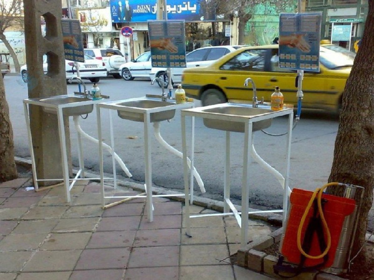 اقدام جالب یک مغازه‌دار کرمانشاهی برای مقابله با کرونا+ تصویر