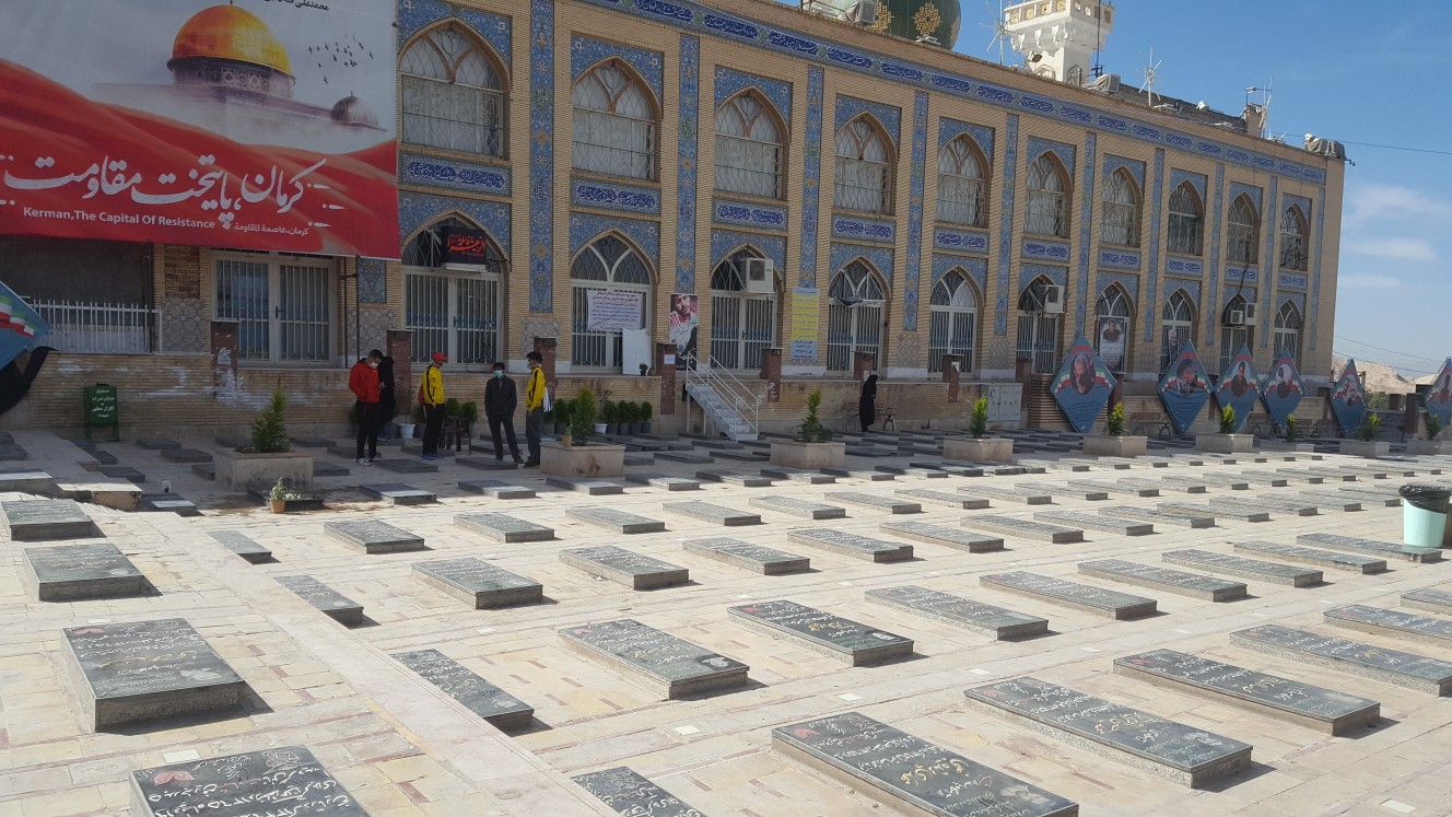 مردم فعلا به زیارت آرامگاه حاج قاسم نمی آیند