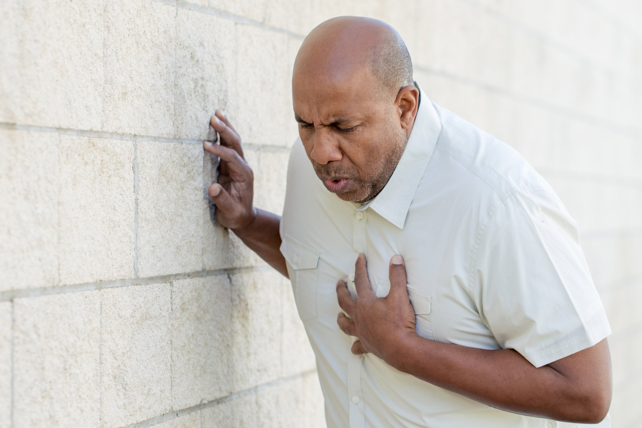 ویروس کرونا؛ اگر دچار تنگی نفس شدیم، به پزشک مراجعه کنیم؟