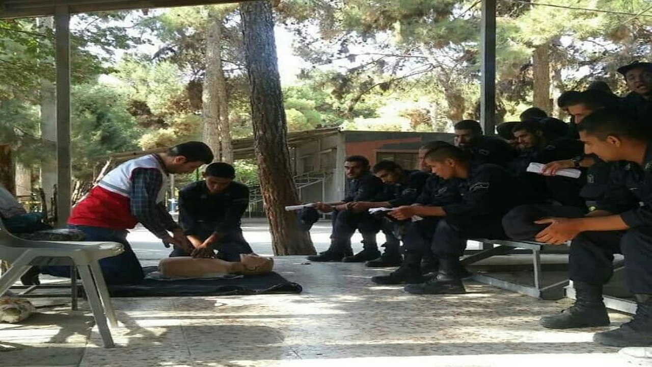 آموزش امداد به ۳۰۰۰ هزار سرباز وظیفه در کرج