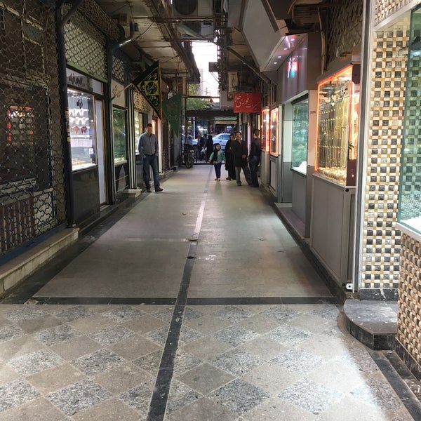 درخواست  فرماندار مرند از بازاریان جهت تعطیلی مغازه‌ها