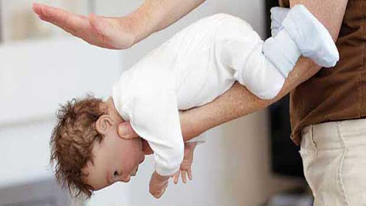 نجات کودک یک ماهه به همت ناجیان ۱۲۵