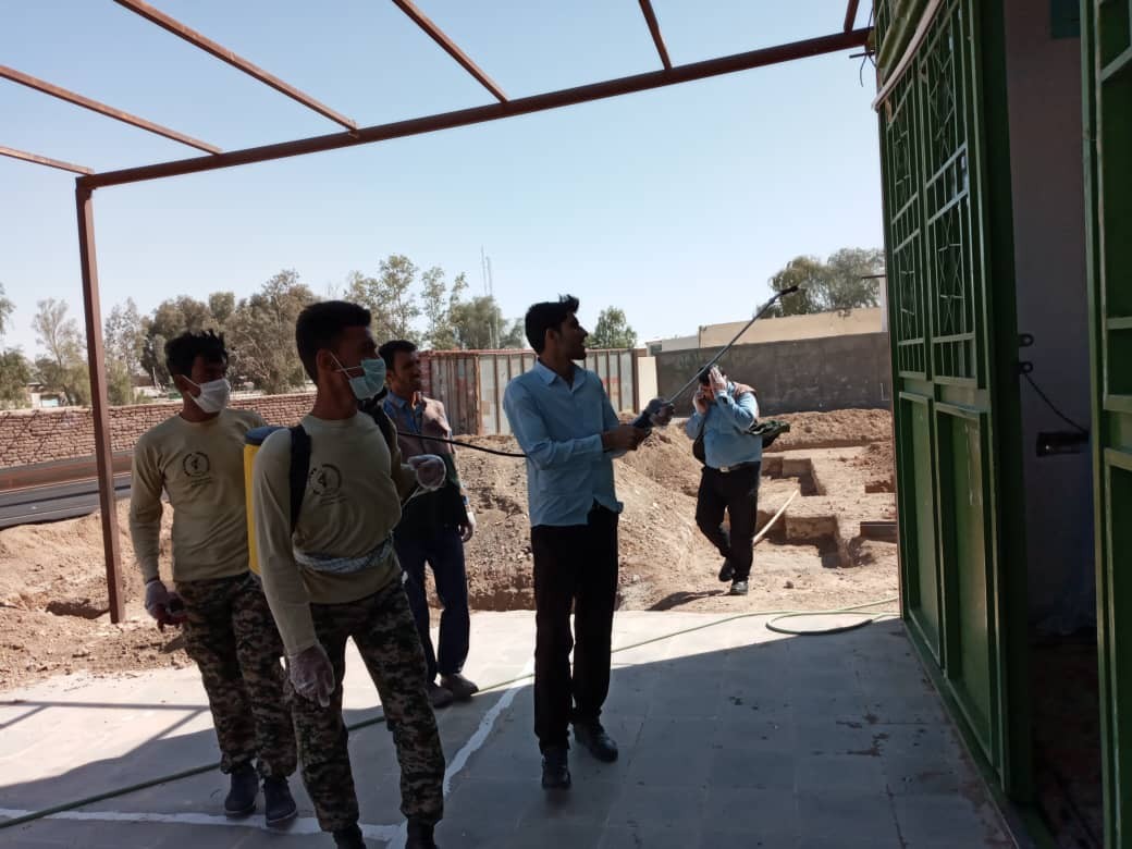 تلاش  ۱۵۰۰ بسیجی برای ضدعفونی کردن معابر ریگان