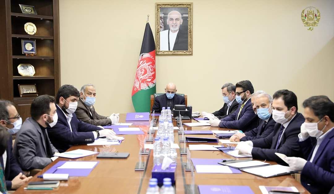 گفتگوی اشرف غنی با مسئولین ۶ ولایت درباره جلوگیری از شیوع ویروس کرونا