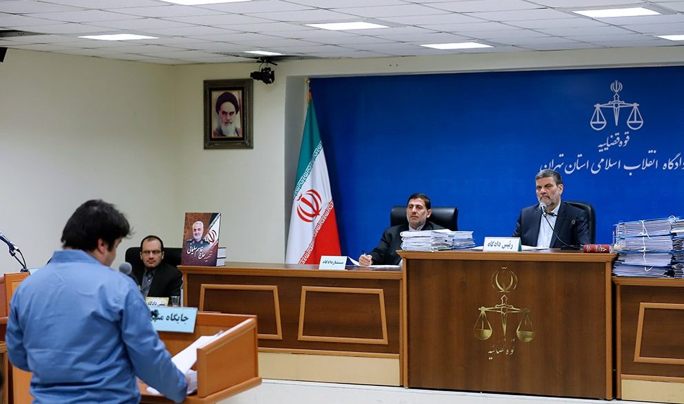 گزارش عید// سنگین&zwnj;ترین تیم حفاظتی فرانسه هم نتوانست از &laquo;زم&raquo; مراقبت کند/ پرونده مدیر کانال آمد نیوز به کجا رسید؟