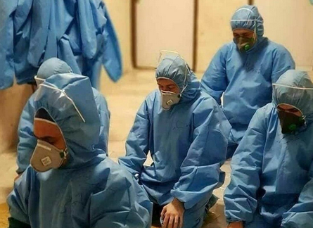 صحنه زیبایی که مدافعان سلامت در این روزهای سخت رقم زدند