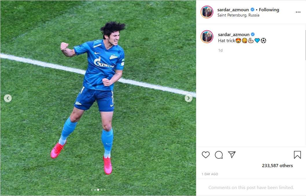 عکس قدیمی میثم مجیدی از بازی&zwnj;اش در استقلال؛ سیامک نعمتی در کنار جام زرین پرسپولیس