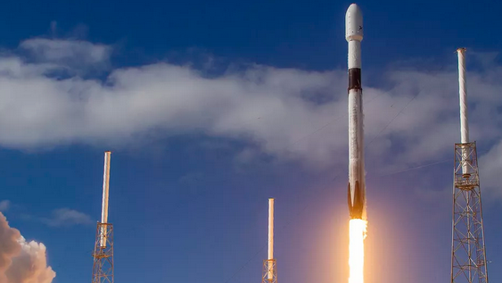 پرتاب موشک Falcon 9 به طور خودکار متوقف شد