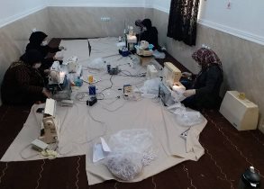 تولید ماسک و لباس محافظ توسط زنان روستایی در بجنورد