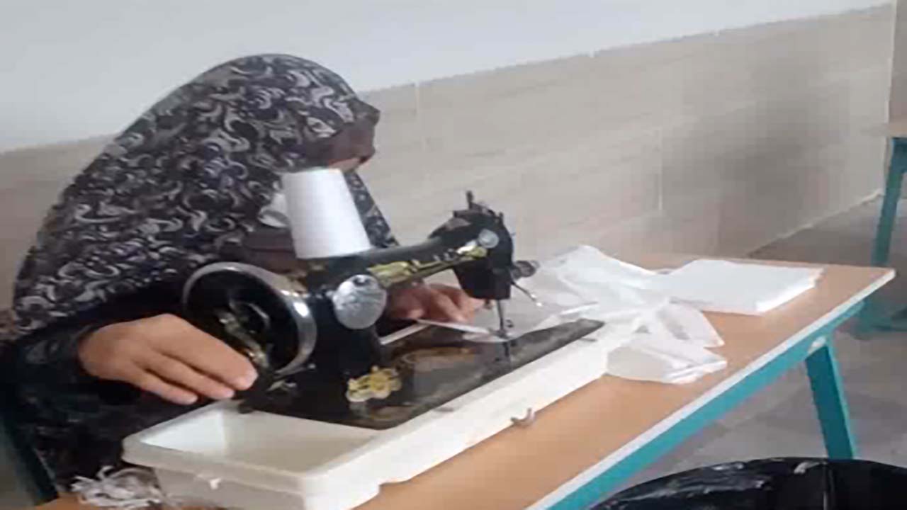 فیلمی از خط تولید ماسک در روستای آهوان