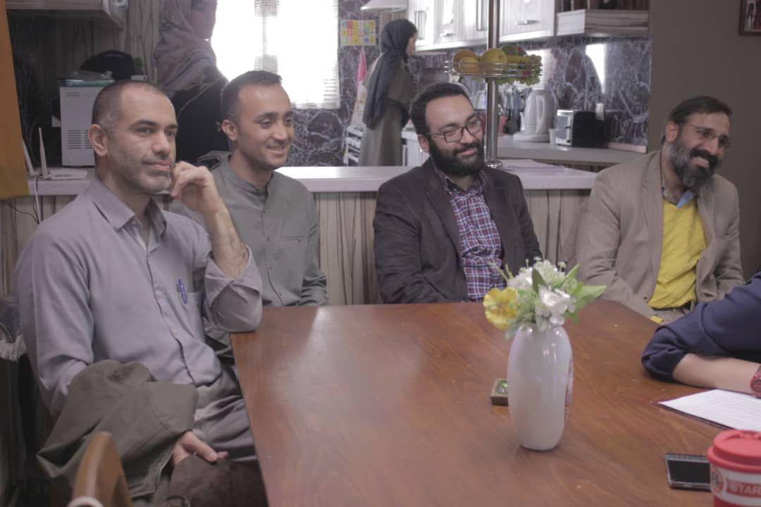 بازدید مدیر شبکه پنج از پشت صحنه «سریال پدر پسری»