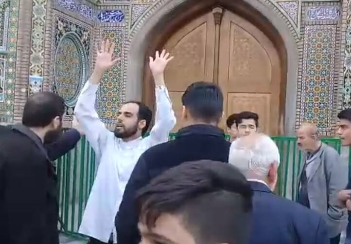 از «سادات» خواندن ملکه انگلیس تا هتک حرمت حرم/ آیا دو لبه قیچی تکفیر با دستور لندن فعال شدهاند؟ از «سادات» خواندن ملکه انگلیس تا هتک حرمت حرم/ آیا دو لبه قیچی تکفیر با دستور لندن فعال شدهاند؟