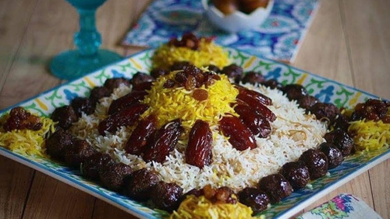 آموزش آشپزی؛ از طرز تهیه سبزی پلو با ماهی و کوکو سبزی با زرشک و گردو تا قورمه سبزی! + تصاویر