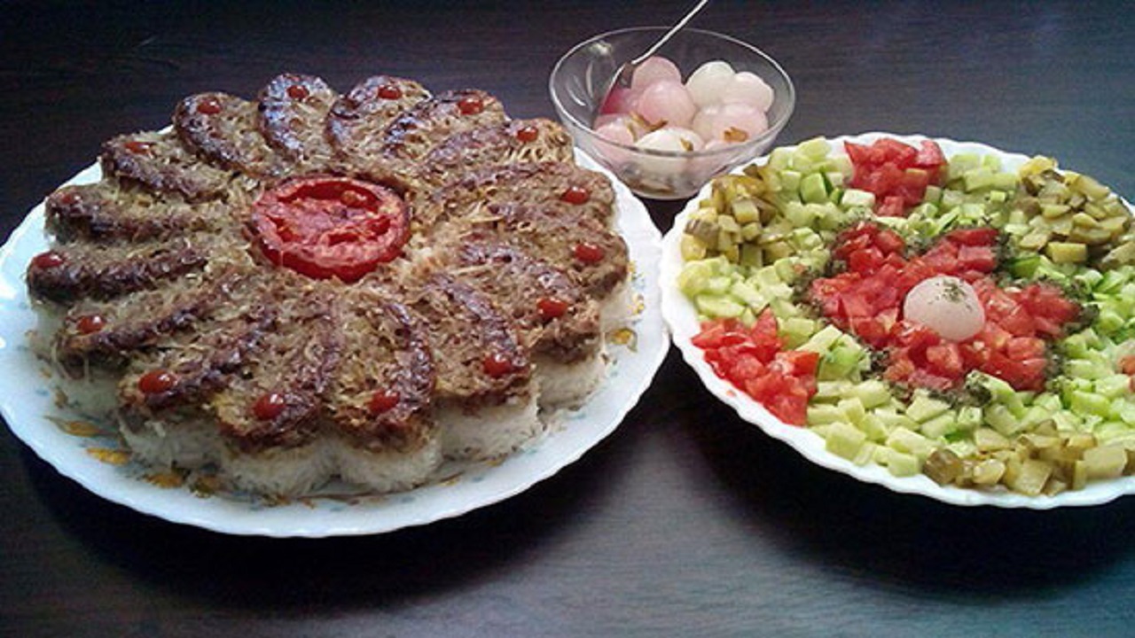 آموزش آشپزی؛ از طرز تهیه سبزی پلو با ماهی و کوکو سبزی با زرشک و گردو تا قورمه سبزی! + تصاویر