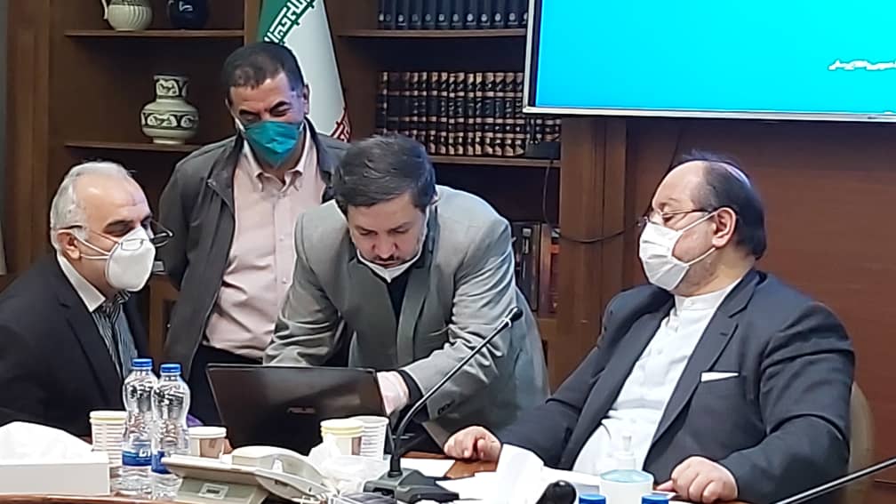 چانه‌زنی‌ها برای تعیین حقوق کارگران در سال ۹۹ ادامه دارد