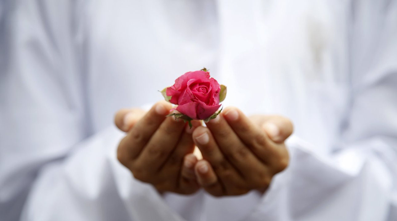 دعای مخصوصی که شما را از شر تمام آفات و بیماری‌ها حفظ می‌کند