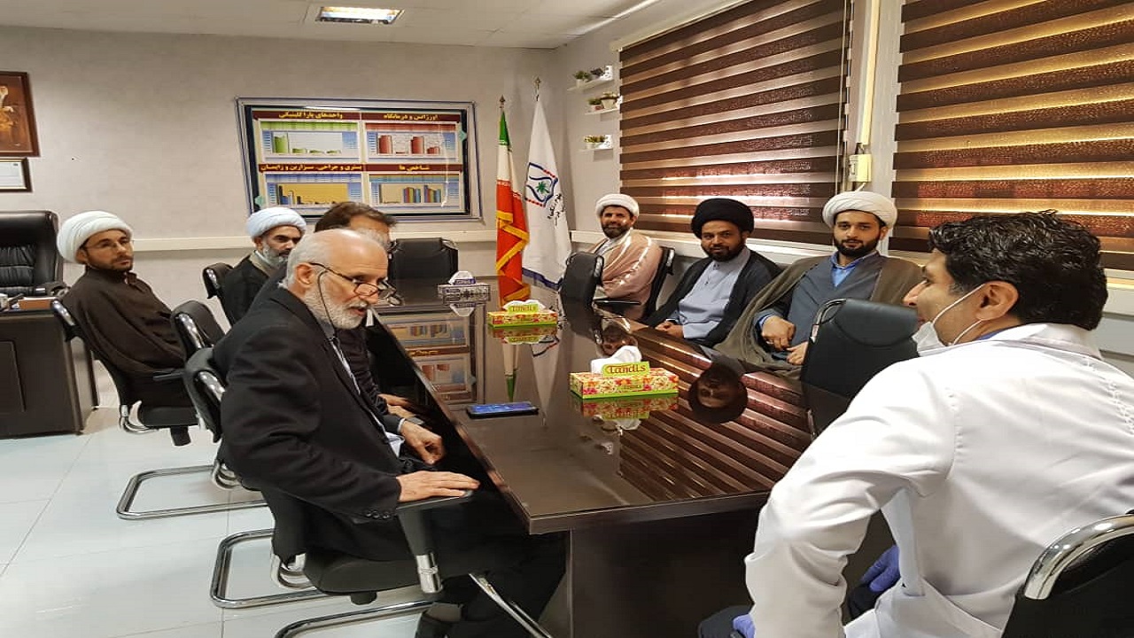 دیدار روحانیون با کادر درمان در آبادان