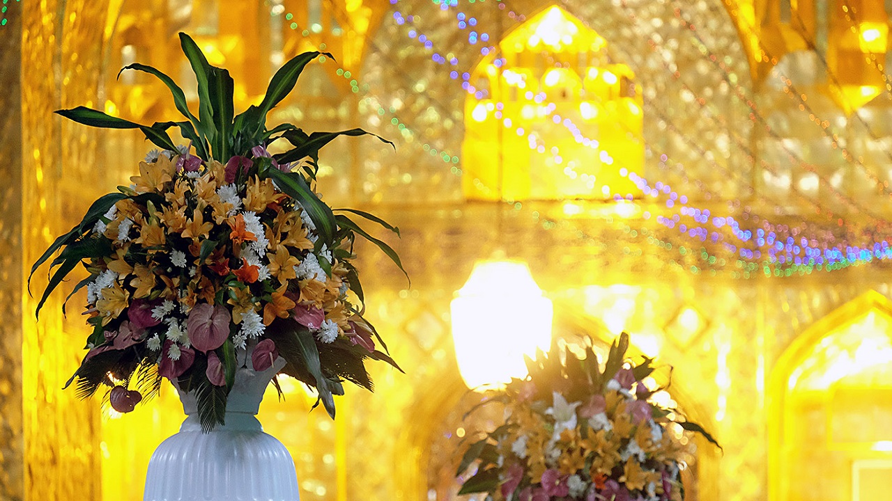 گل آرایی حرم امام رضا(ع) با بیش از ۱۰۰هزار بوته گل طبیعی