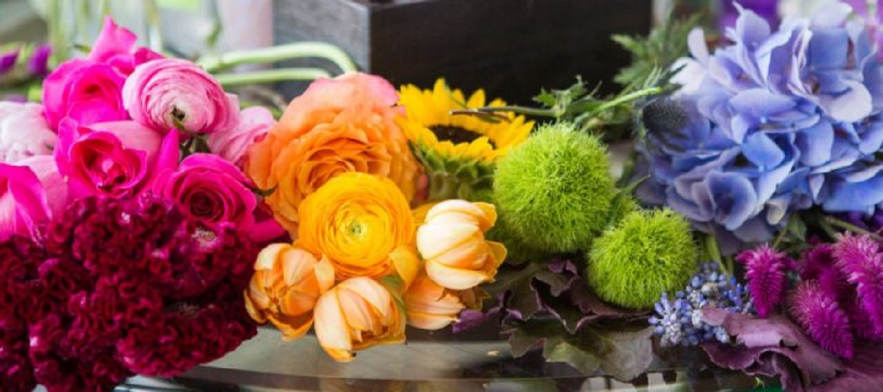 10 روش برای افزایش طول عمر گل های تازه