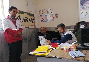 بهره مندی روستائیان چاهک_خاتم از طرح کاروان سلامت