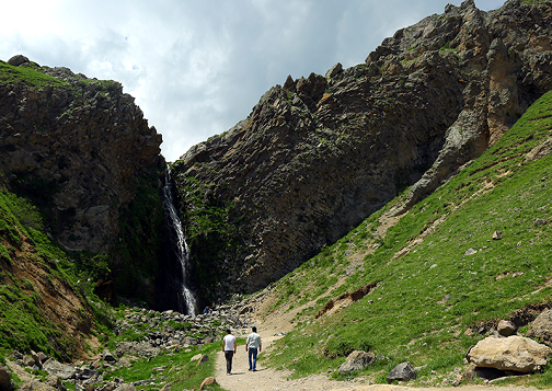 آبشارها، گنج پنهان کوهستان در طبیعت گرمی
