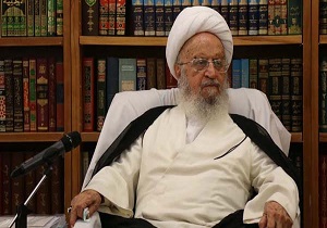 تاکید آیت‌الله مکارم شیرازی بر عدم حضور مردم در مراکز عمومی