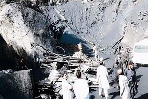 ۸ قربانی در حادثه ریزش معدن در پاکستان