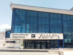 تمهیدات فرودگاه مشهد برای پیشگیری از ویروس کرونا / سالن مسافران ورودی خارجی بعد از هر پرواز استریل می&zwnj;شود