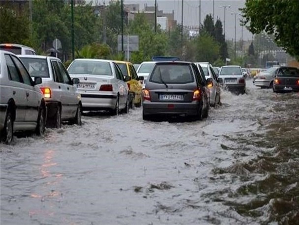 احتمال وقوع سیلاب در برخی از شهرهای کشور از فردا /  نیمی از ذخیره سدهای تهران آماده با سیلاب هستند