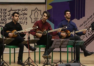 شعرواره استانی تنفس صبح در گتوند برگزار شد