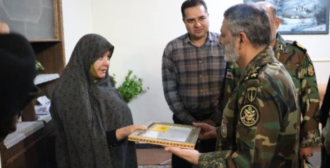 امیر سرلشکر موسوی با خانواده&zwnj;های شهدا، جانبازان و ایثارگران در کرمان دیدار کرد