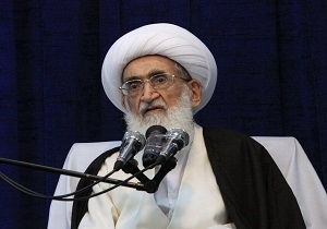 قدردانی عمیق آیت الله نوری همدانی از حضور موثر مردم /خدمت به مردم وفادار سرلوحه کار باشد
