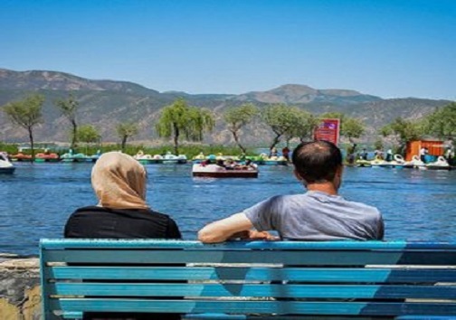 زریوار؛ دریاچه&zwnj;ای در میان جنگل&zwnj;های زیبای بلوط
