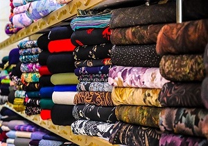 پارچه‌های وارداتی همچنان پیشتاز در بازار؛ تولید عیدانه پارچه رونق می‌گیرد؟