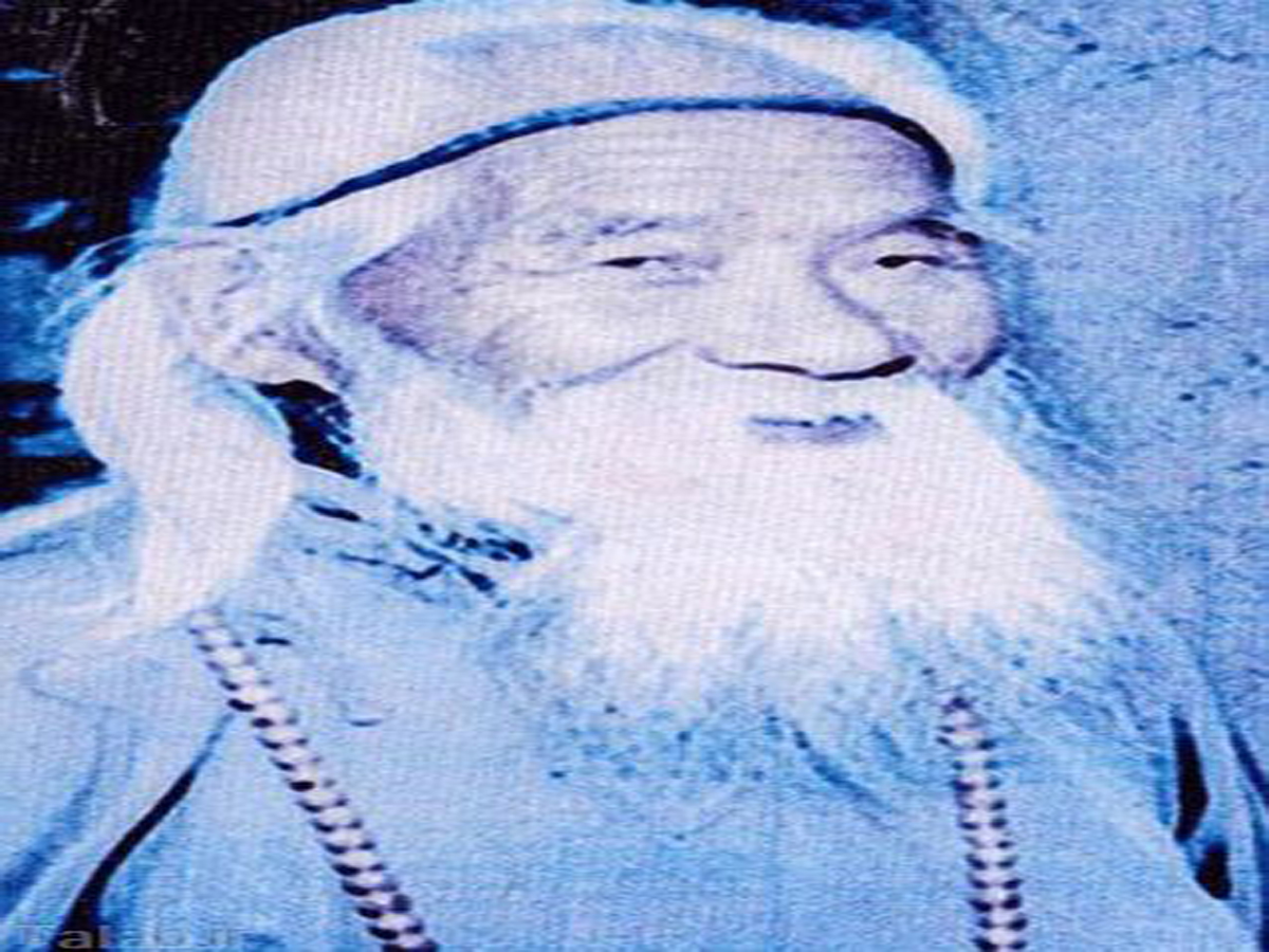 جسد این پیرمرد جاذبه‌ ترسناک گردشگری شد!