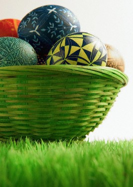 آمورش رنگ کردن تخم مرغ سفره هفت سین
