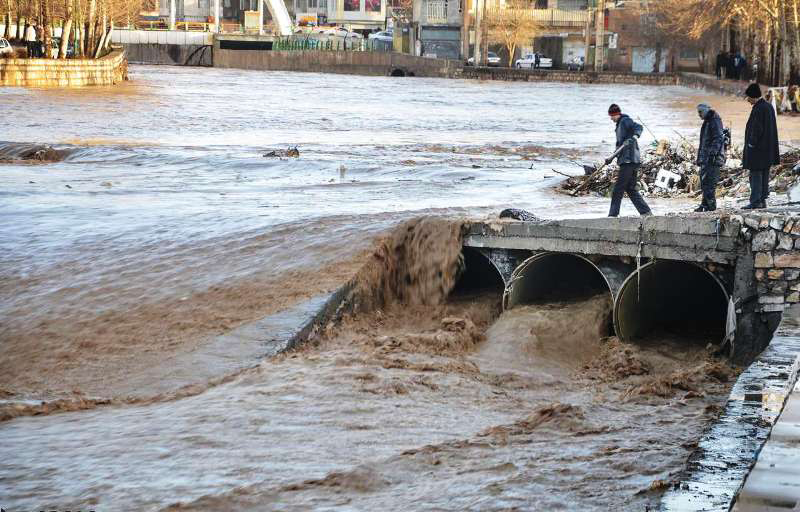 آخرین جزییات از تعطیلی مدارس کشور/لرستان در محاصره بارش&zwnj;های سیل&zwnj;آسا/آخرین جزئیات از مناطق زلزله زده آذربایجان غربی
