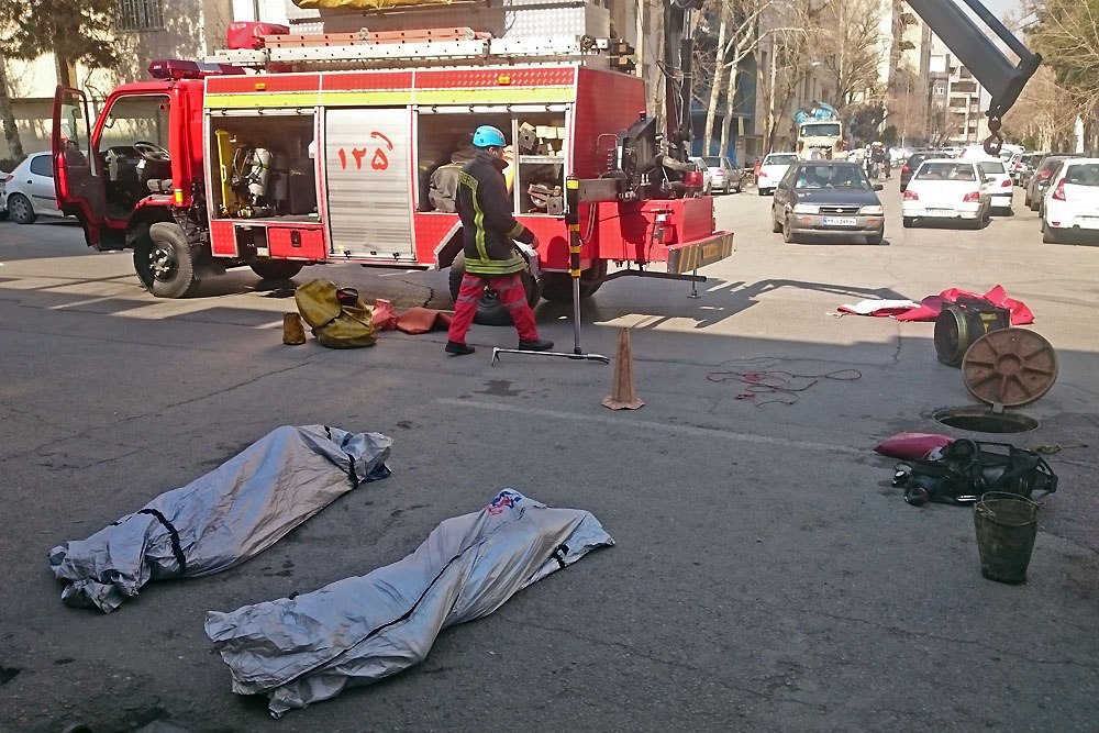 مرگ دلخراش ۲ کارگر هنگام لایروبی اگو در مشهد