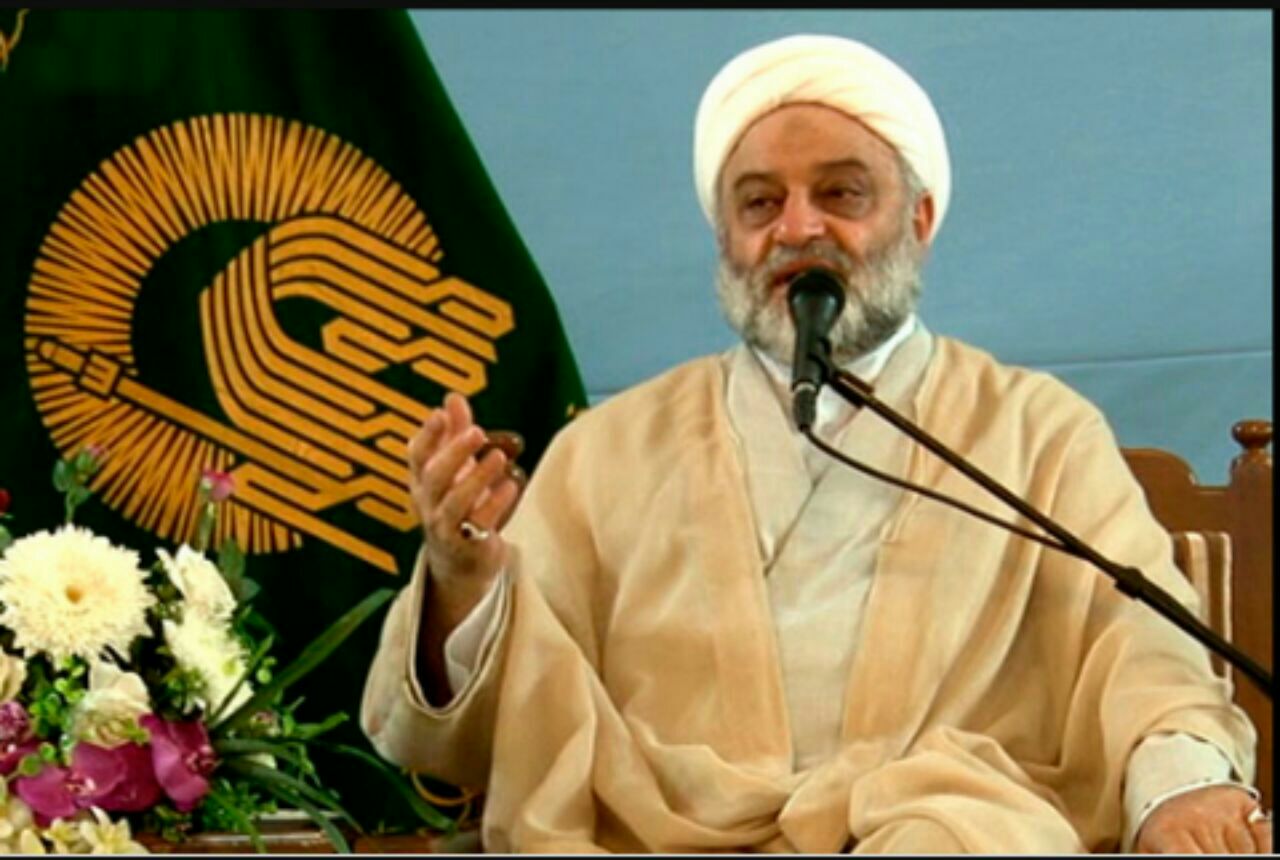 هیچ یک از زوجین در زندگی مشترک بی نقص نخواهند بود