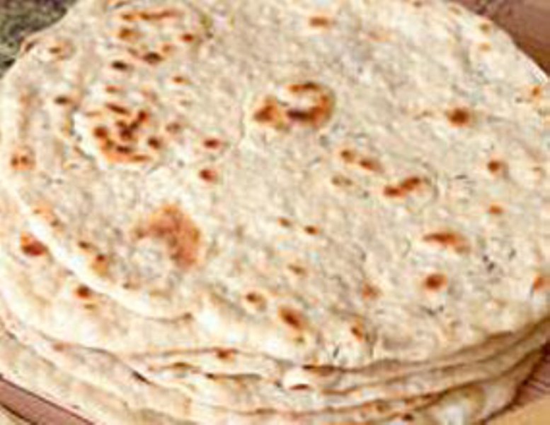 توزیع بیش از ۱۰۰بسته غذایی ونان لواش در چاراویماق