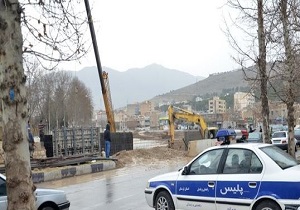 آماده باش تمامی ارگان های امدادی لرستان برای مقابله با سیلاب احتمالی /مردم مناطق سیلخیز لرستان به اماکن امن پناه ببرند آماده باش تمامی ارگان های امدادی لرستان برای مقابله با سیلاب احتمالی /مردم مناطق سیلخیز لرستان به اماکن امن پناه ببرند