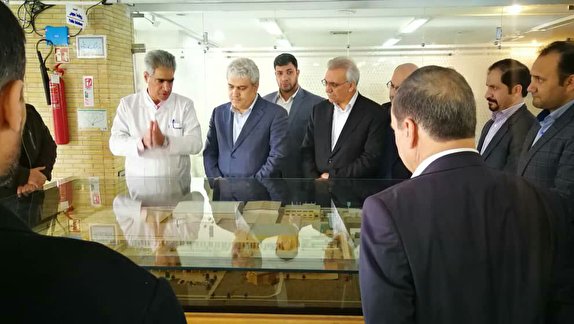 ایران قدرت اول منطقه در توسعه علوم پزشکی/داروسازی ثامن تحریم ها را برای نجات جان بیماران دیالیزی دور زد